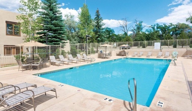Taos | Couples Mountain Getaway | Hot Tub + Ski Town