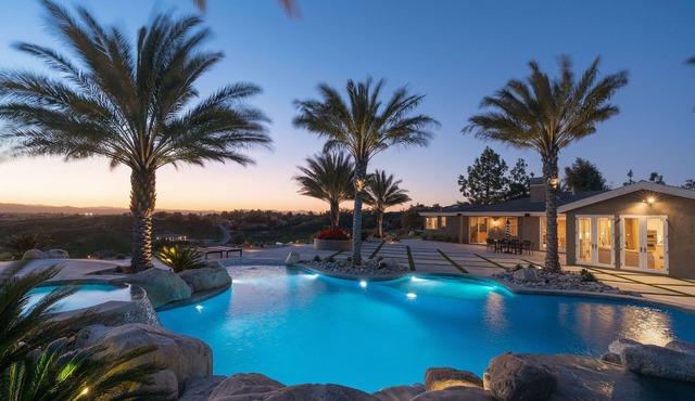 Temecula Wine Country Vacation Rental - Private Pool, Spa & Views - Sleeps 8