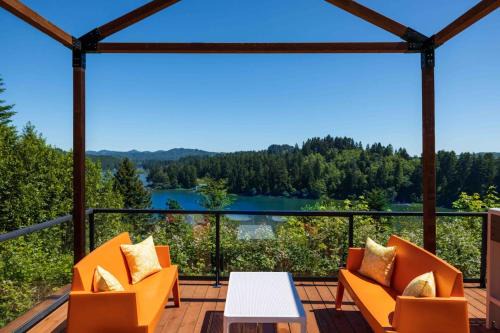 Tenmile Lakeview Hideaway