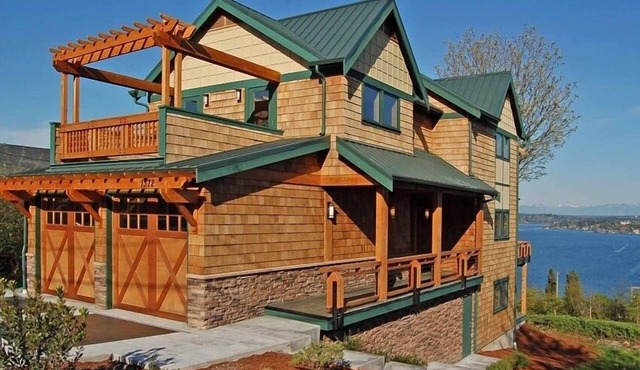The Emerald Homestead in the Heart of the Emerald City
