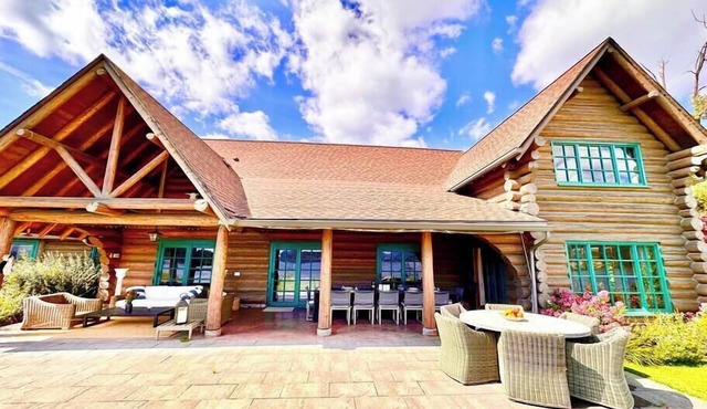 This 5 Bedroom Lodge has both History & Luxury while being surrounded by nature