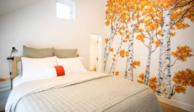 Top 1% Airbnb Guesthouse + SAUNA!