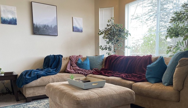 Townhome by the Bay Close to Hoodsport, Olympia and Puget Sound!
