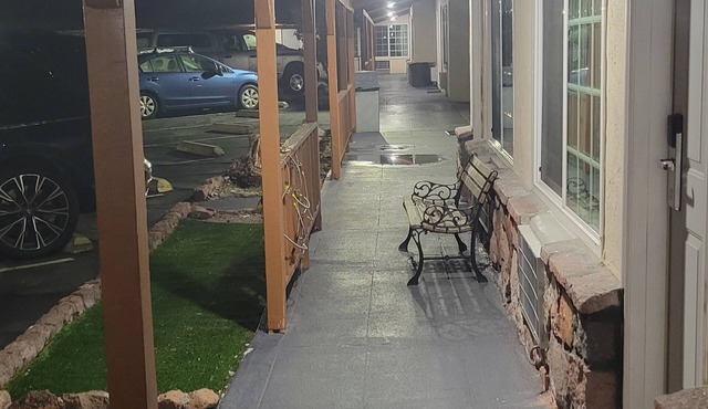 Townhouse Motel