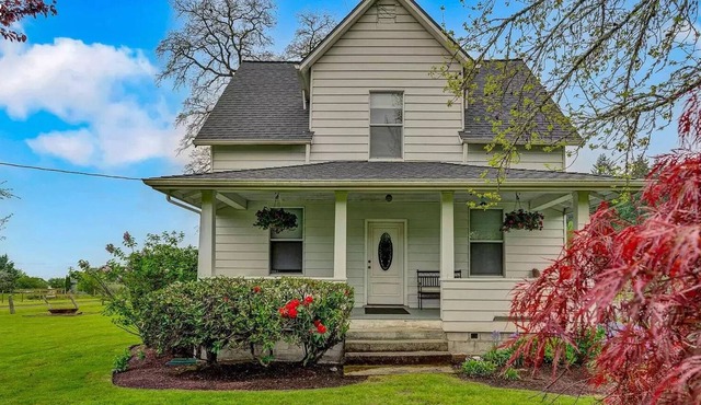 Updated 1920's Country Farmhouse