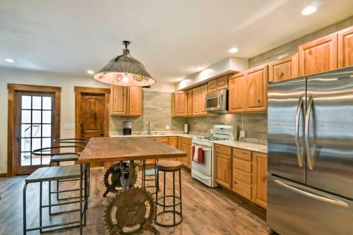 Updated Main St Apt. Near Fishlake & Capitol Reef!