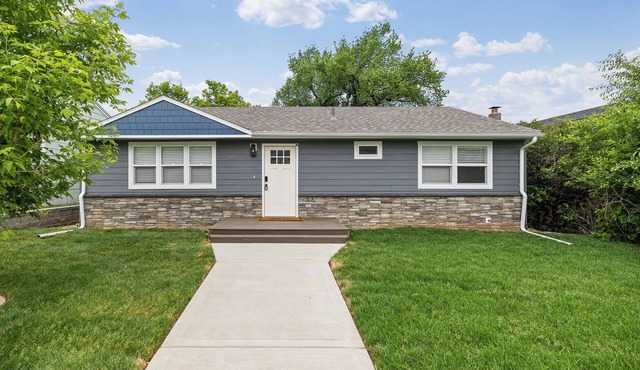 Upscale Inviting Property in Spearfish just 4 blocks from Main Street!