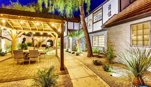 UU Newly Well-Lit 8BD/8BA Villa Near Vegas Strip-3.5mi