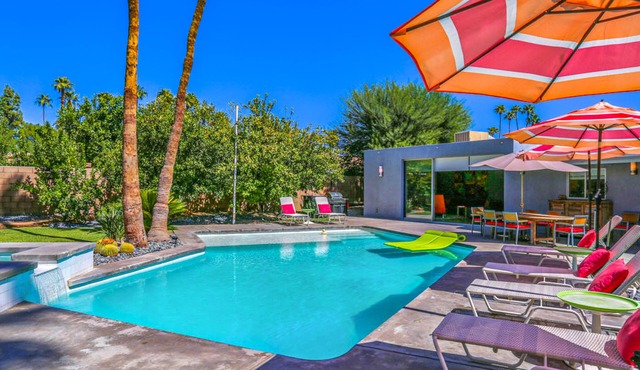 Vibrant, family-friendly home with private pool & spa, and gas fireplace