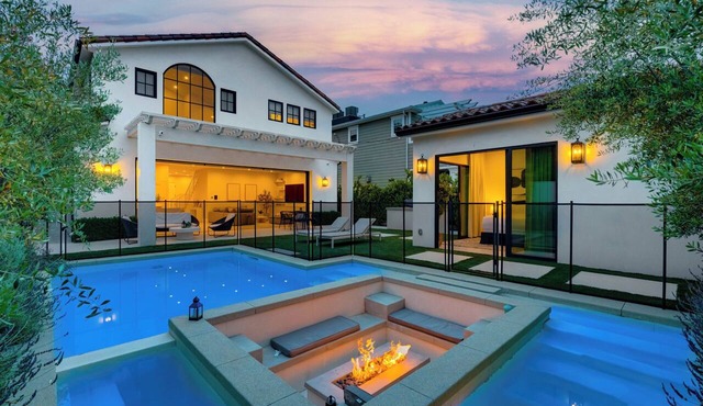 Villa Camellia - Charming 5 BR Home in the heart of Studio City