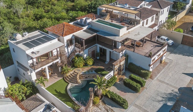 Villa Fuego by Desert Villas
