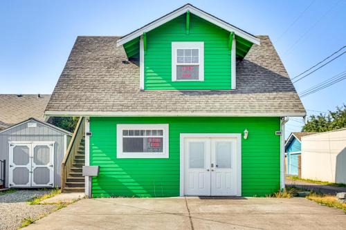 Walkable Paradise: Downtown Puyallup Studio!