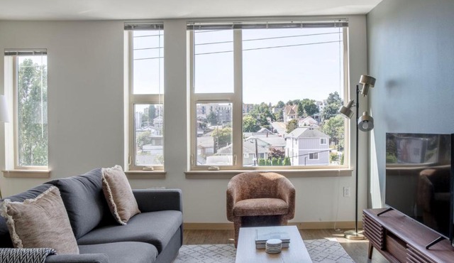 Wallingford jr 1br w shuffleboard nr shops SEA-625