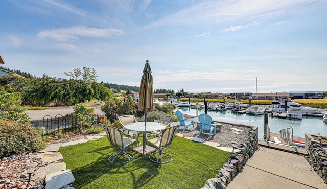 Waterfront Home w/Dock, Hot Tub, Fire Pit