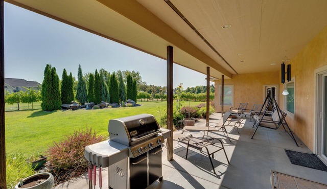 West Richland Home w/Vineyard & Mountain Views!