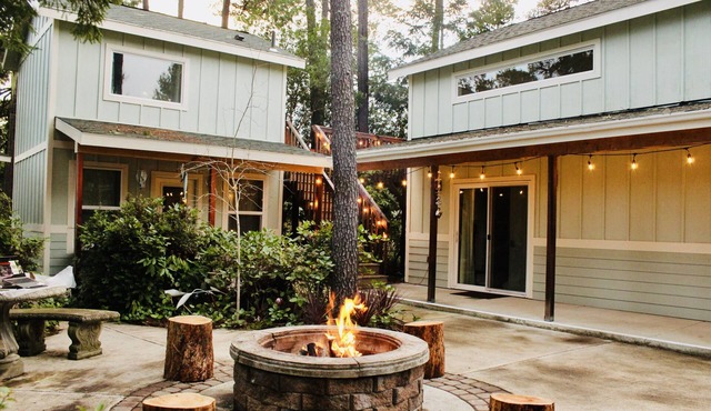 Whispering Pines ~ Home & Guesthouse ~ Dunes nearby & Gated ATV parking