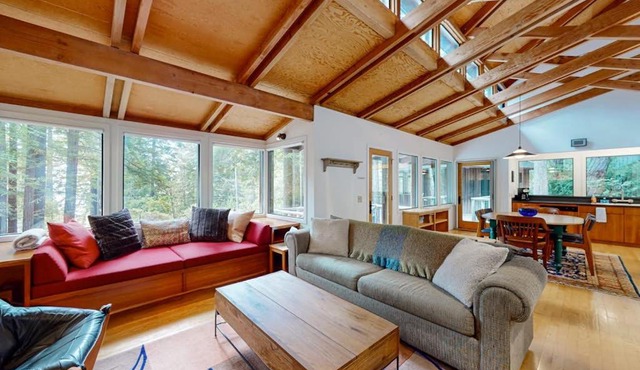 Windsong Redwood Retreat