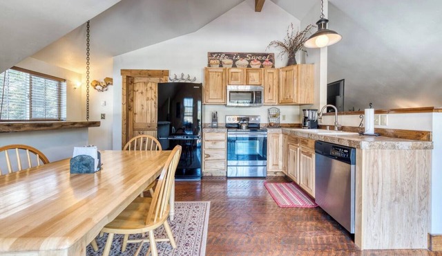 Wonderful 2 Bed 2 Bath Cabin on The Bitterroot River
