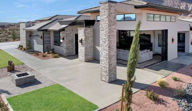 `Zion Luxe` Home in Virgin