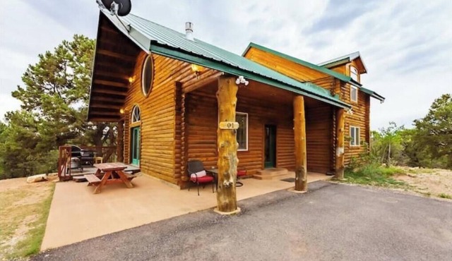 Zion Views- The Ranch House +Resort Access