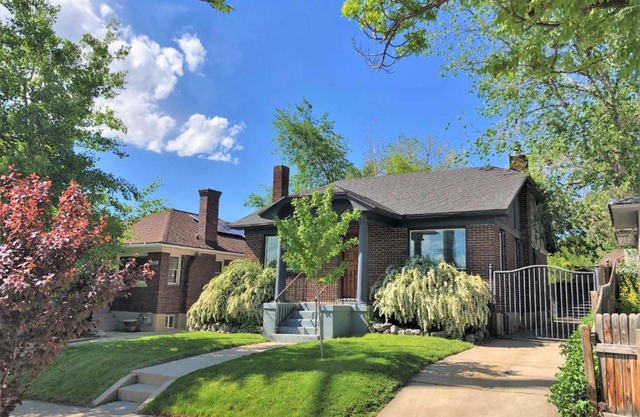 6-Bedroom Home Near Downtown Salt Lake City