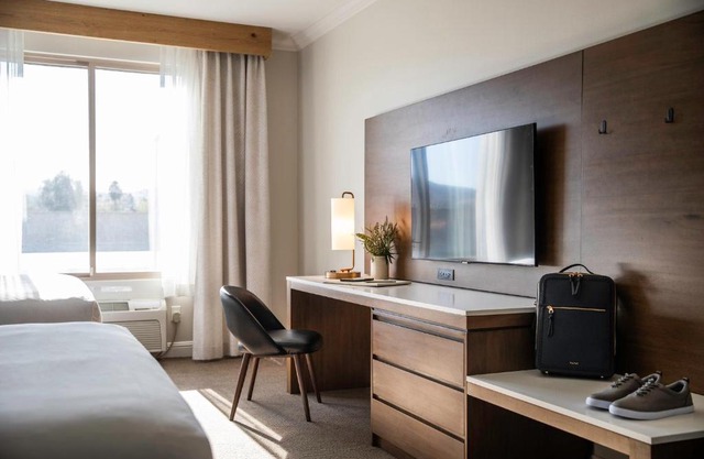 Hotel Chino Hills 