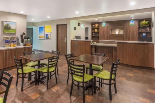 Days Inn 