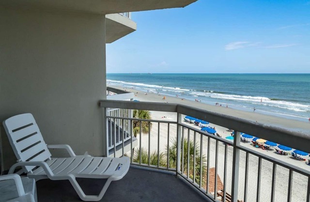 Waters Edge Resort 