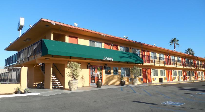Loma Alta Hotel | Travelodge by Wyndham Oceanside