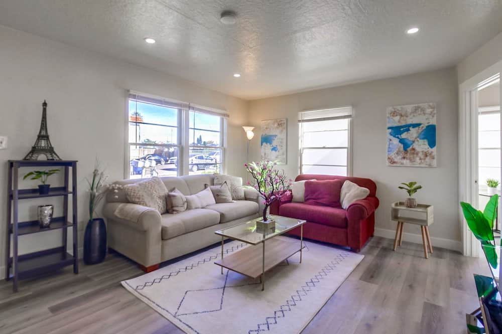 Otay House | Charming 3-Bedroom Home: Spacious Yard, Free 3-Car Parking & 30-Day Minimum Stay