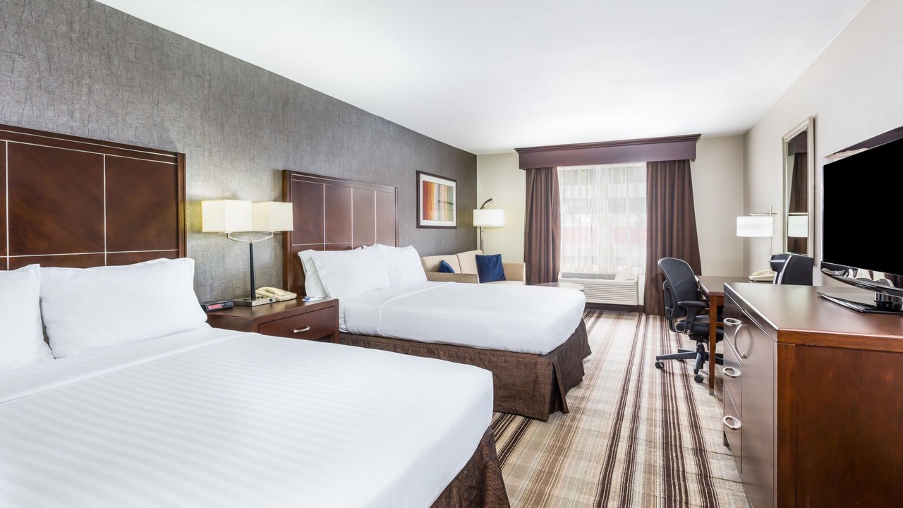 Photo of Bedroom in Midway-Pacific Highway