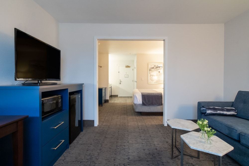 Photo of Livingroom in Hayden Island
