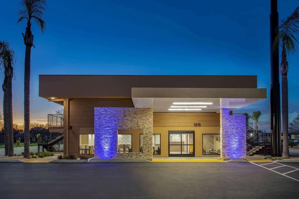 Photo of Buildings in Merced
