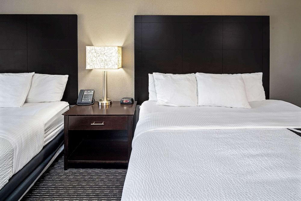 Photo of Bedroom in Anaheim Resort