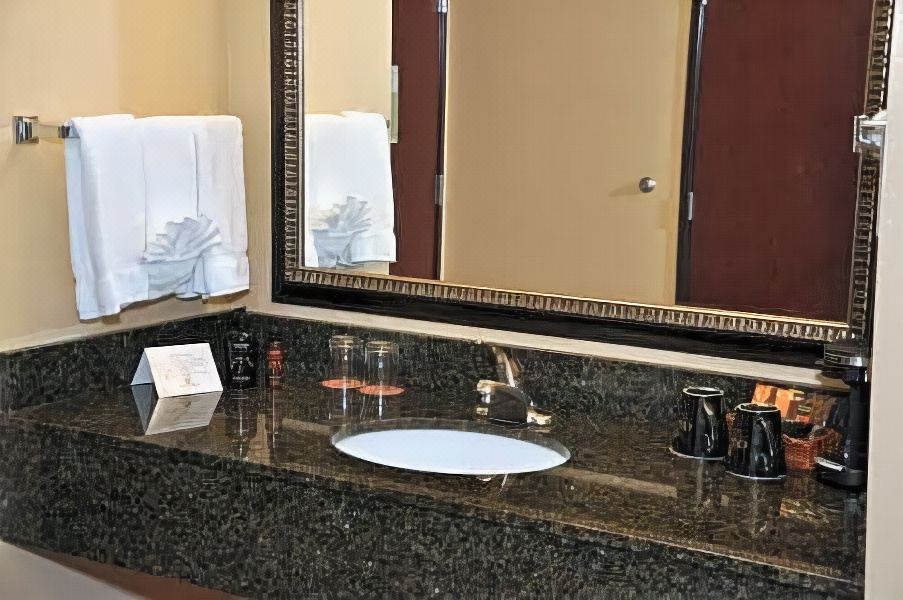 Photo of Bathroom in Hayden Island