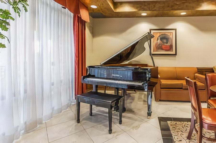 Photo of Livingroom in Whitney Ranch