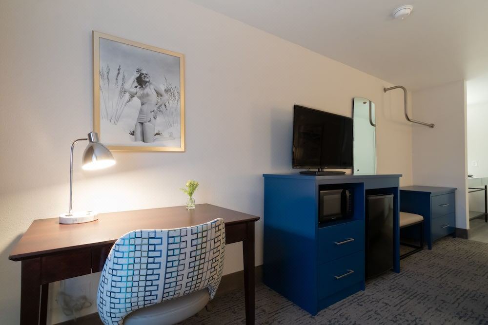 Photo of Others in Hayden Island