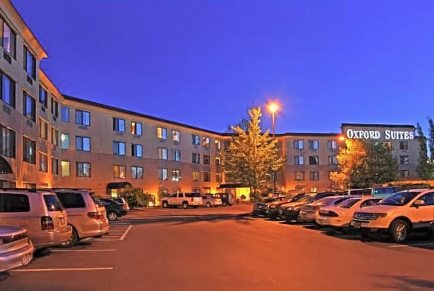 Photo of Buildings in Hayden Island
