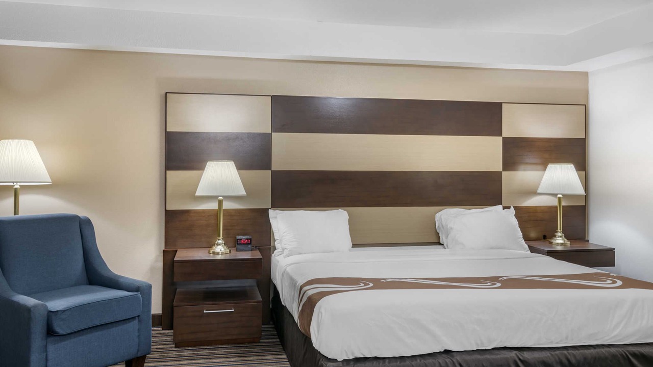 Photo of Bedroom in Roseburg