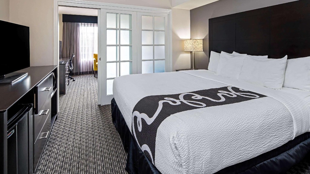 Photo of Bedroom in Anaheim Resort