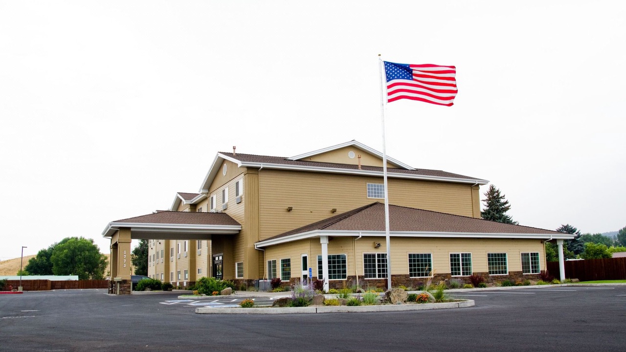 Photo of Buildings in Prineville