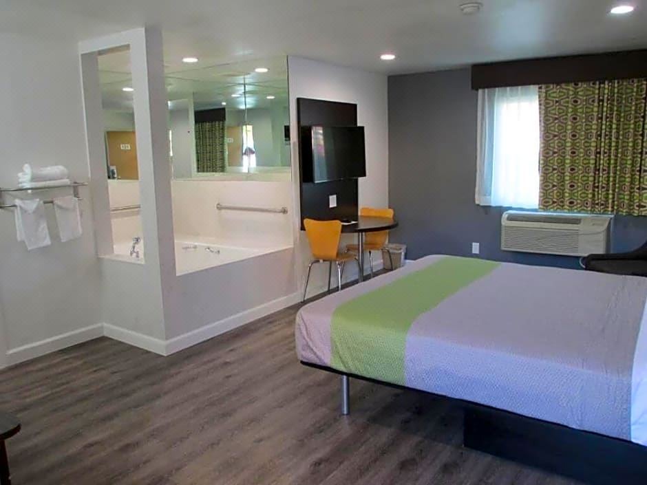 Photo of Bedroom in Claremont