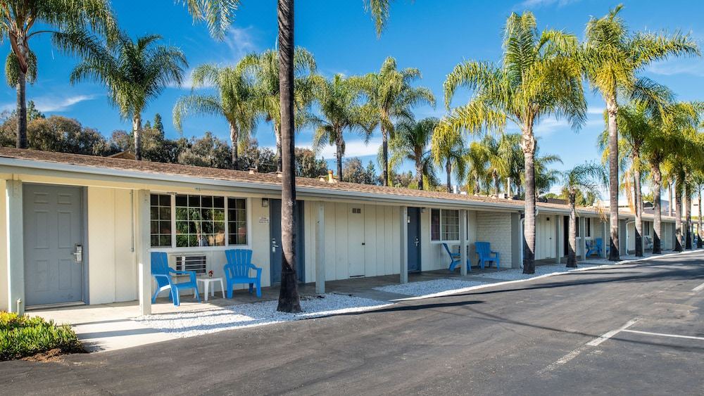 Photo of Buildings in Fallbrook