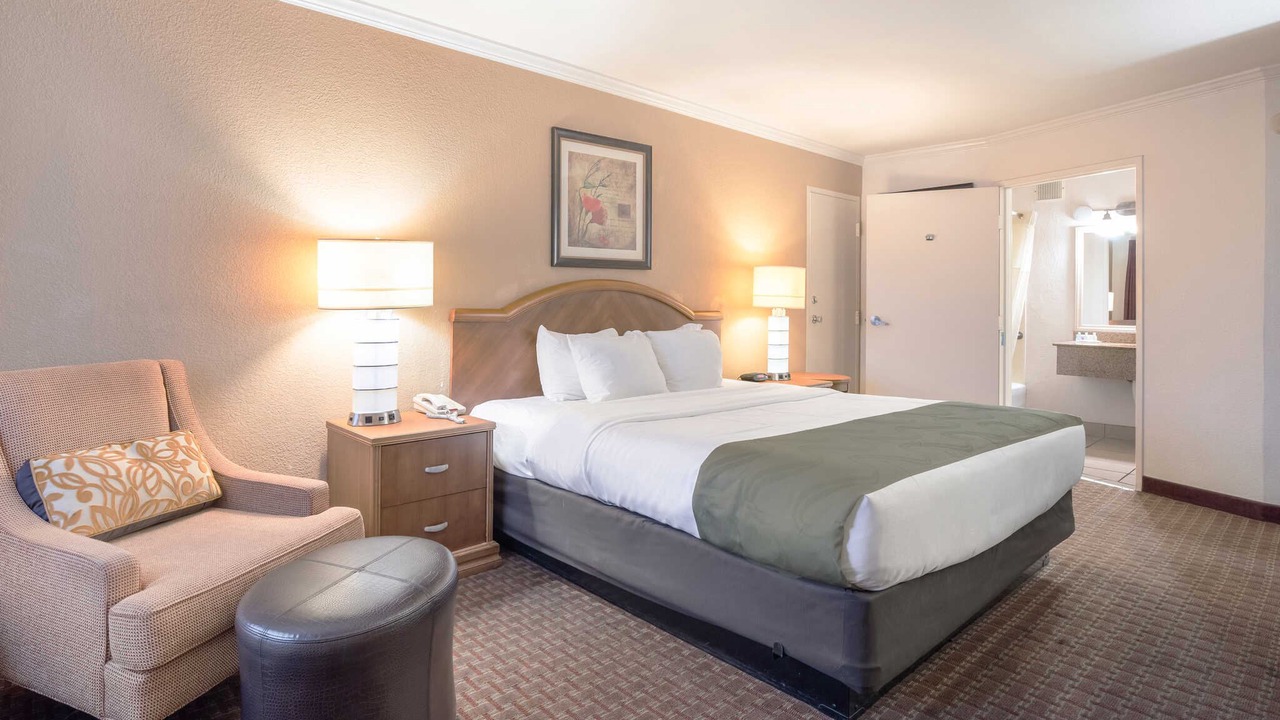 Photo of Bedroom in Lake Havasu City