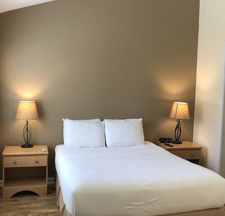 Photo of Bedroom in Clearlake Park