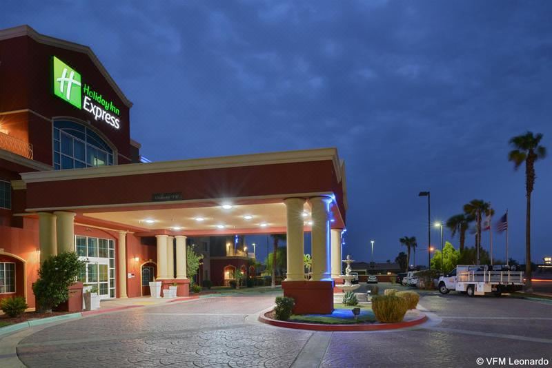 Photo of Buildings in El Centro