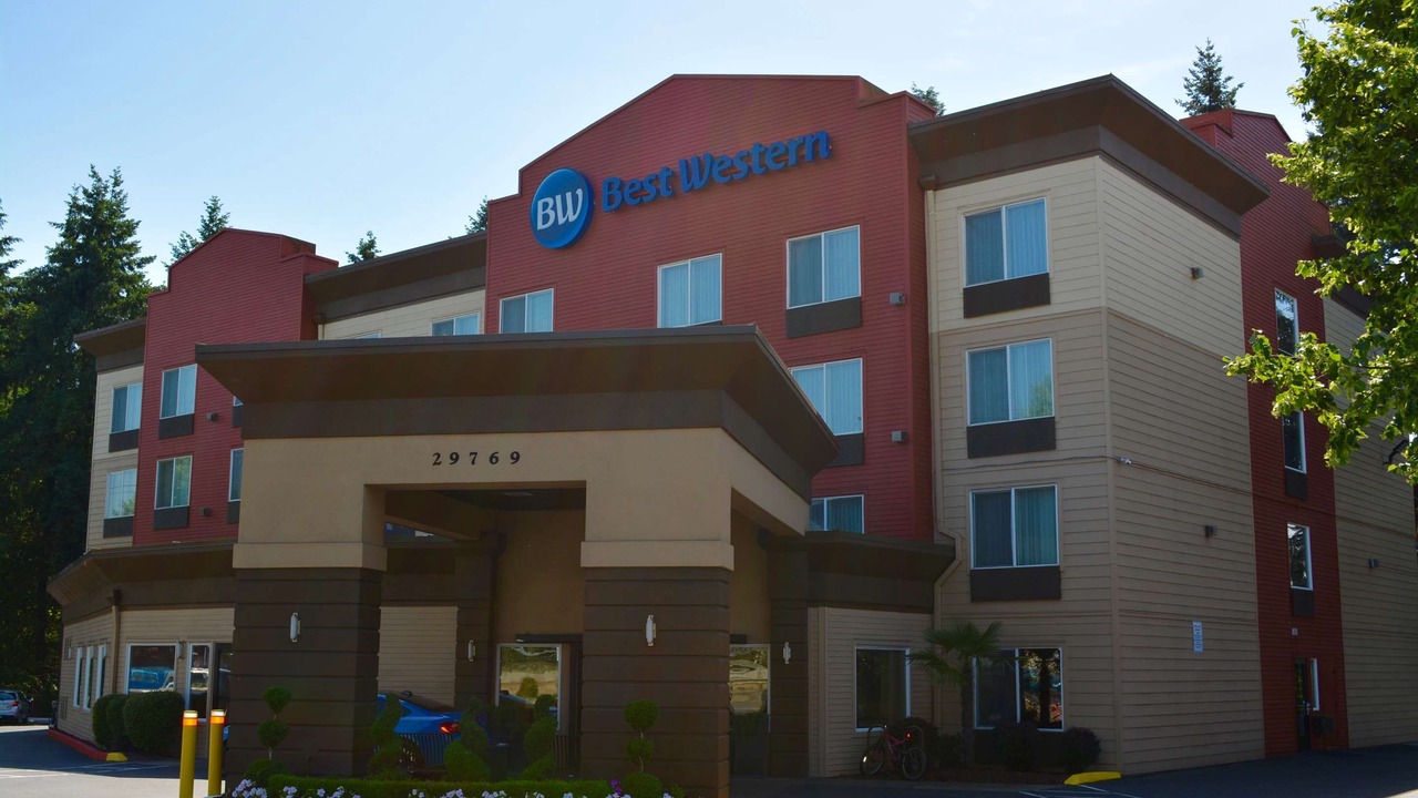 Photo of Buildings in Wilsonville