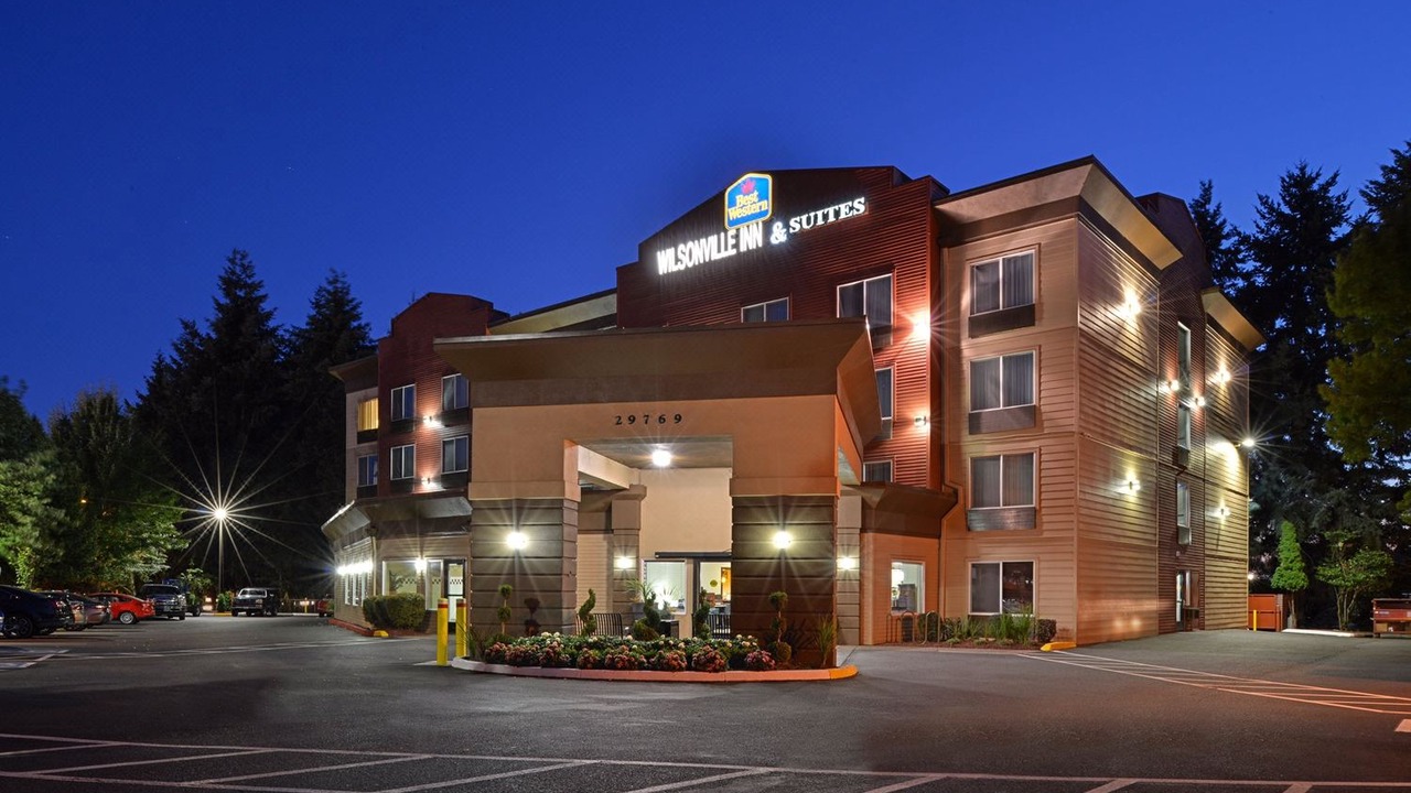 Photo of Buildings in Wilsonville