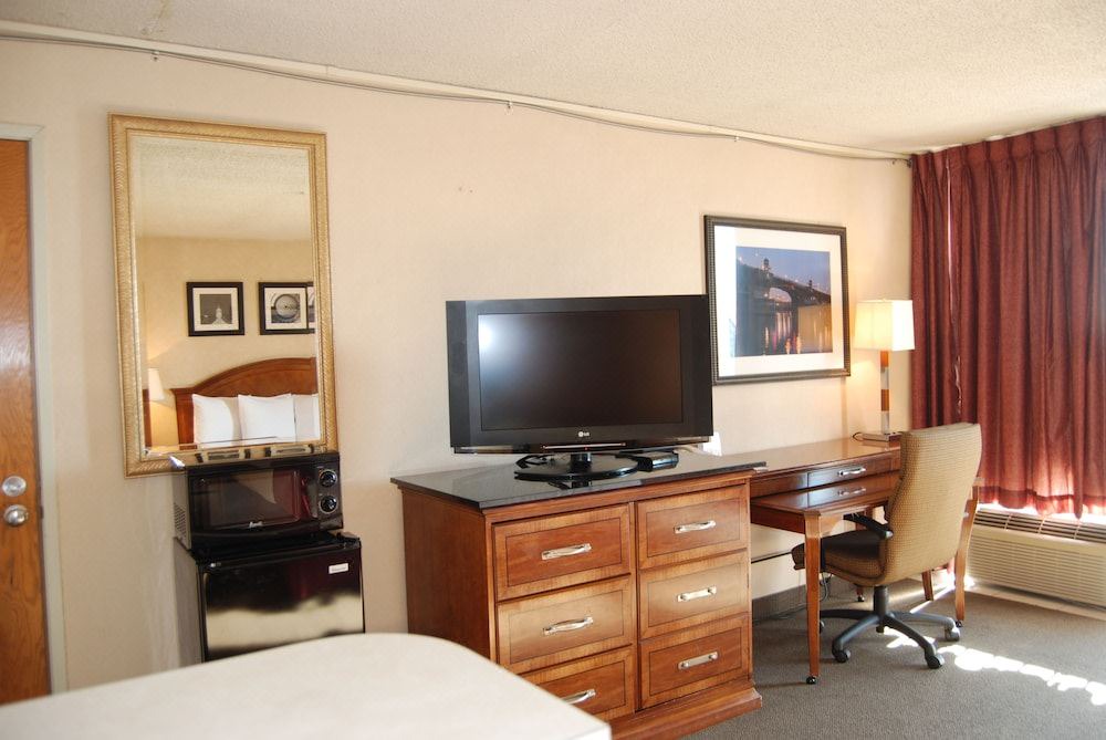 Photo of Livingroom in Lloyd District