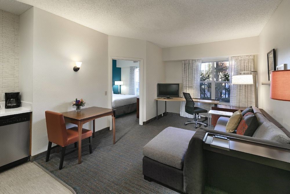 Photo of Livingroom in Anaheim Hills